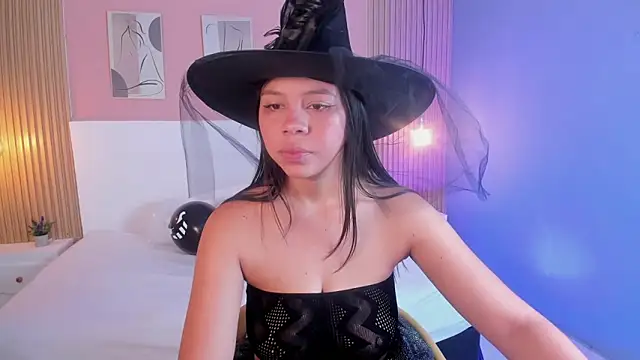 Snapshot of candy_lux30 chatting on October 31, 2025, 3:36 am candy lux30 online show from October 31, 2025, 3:36 am