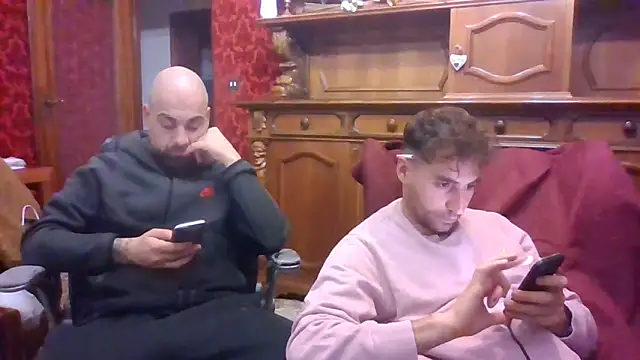 omihaze94 online show from December 17, 2025, 8:14 pm