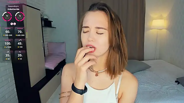 KayleenCurtis online show from July 2, 2026, 4:07 am