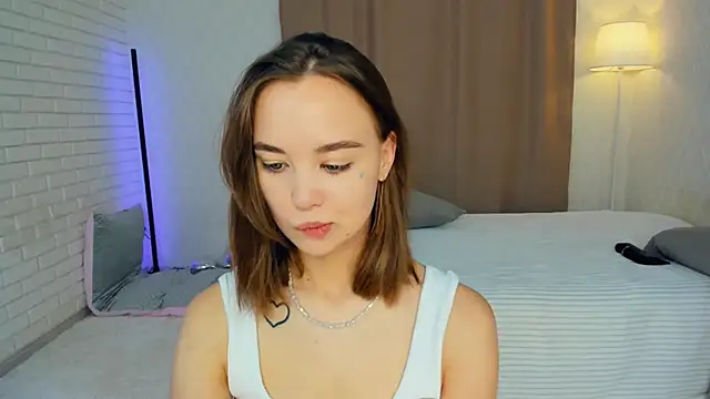 KayleenCurtis online show from July 1, 2026, 4:35 am
