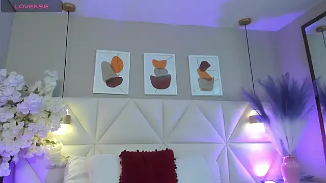 Alba Hank online show from September 28, 2025, 12:12 pm