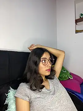 hotwife26 online show from May 23, 2026, 9:36 pm