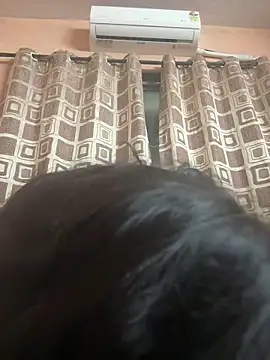 crazy111girl online show from November 16, 2025, 11:37 am