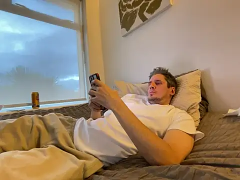 shyandchilling online show from October 20, 2025, 4:40 pm