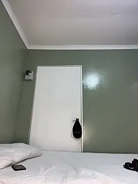 Sexy blackwoman online show from June 23, 2026, 8:51 pm