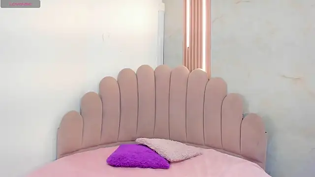 Snapshot of belkilima chatting on October 15, 2025, 10:18 pm belkilima online show from October 15, 2025, 10:18 pm