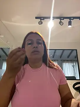 Snapshot of VictoriaFerro chatting on July 23, 2026, 1:08 pm VictoriaFerro online show from July 23, 2026, 1:08 pm