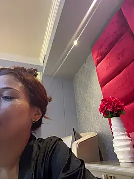 Snapshot of VictoriaFerro chatting on July 14, 2026, 1:50 pm VictoriaFerro online show from July 14, 2026, 1:50 pm