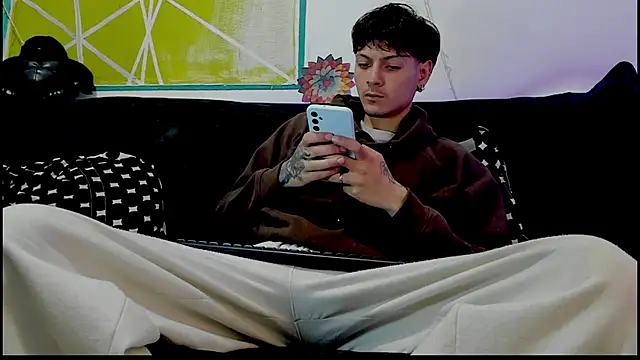 Snapshot of Dioniso_guy8 chatting on March 10, 2026, 6:56 pm Dioniso guy8 online show from March 10, 2026, 6:56 pm