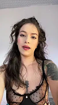 alysa g  online show from November 5, 2025, 10:02 pm