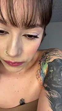 alysa g  online show from November 19, 2025, 9:59 pm