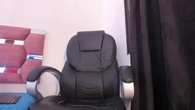 AvaGrey  online show from September 28, 2025, 4:30 am