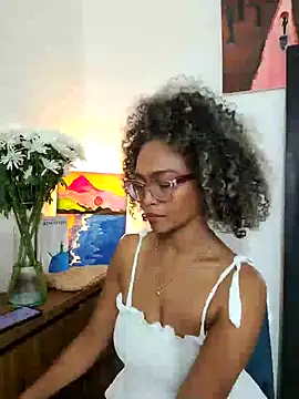 BiiancaEstradaa online show from July 30, 2026, 10:53 pm