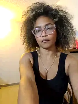 BiiancaEstradaa online show from April 26, 2026, 1:36 am