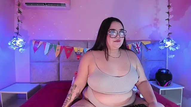 Snapshot of Lushi_Love chatting on July 11, 2026, 3:18 am Lushi Love online show from July 11, 2026, 3:18 am