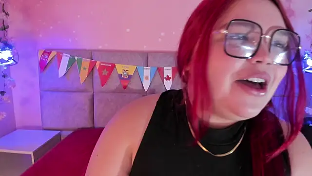 Snapshot of Lushi_Love chatting on June 22, 2026, 3:25 am Lushi Love online show from June 22, 2026, 3:25 am
