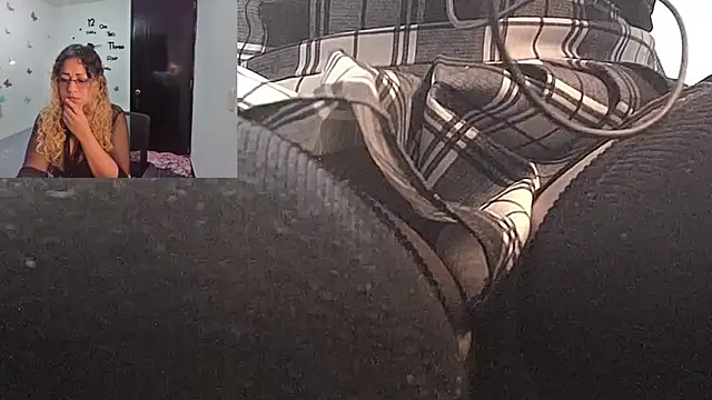 Skarleth Diaz online show from October 12, 2025, 3:30 am