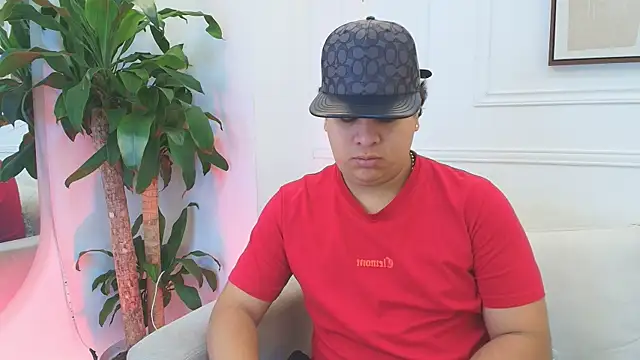 Naim Bennetsex online show from December 5, 2025, 6:39 pm