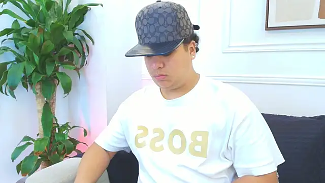 Naim Bennetsex online show from January 7, 2026, 6:46 pm