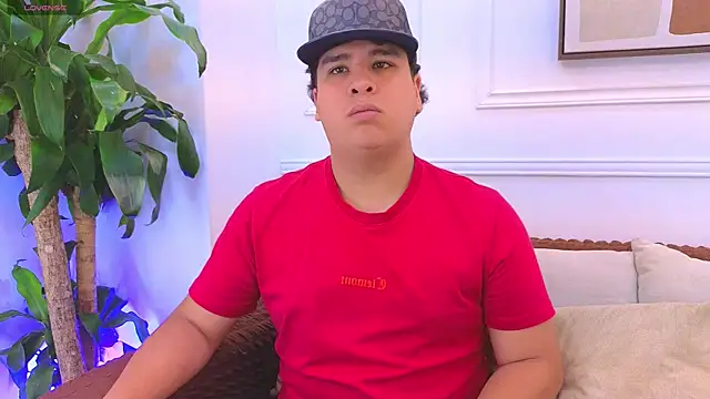 Snapshot of Naim_Bennetsex chatting on July 3, 2026, 6:36 pm Naim Bennetsex online show from July 3, 2026, 6:36 pm