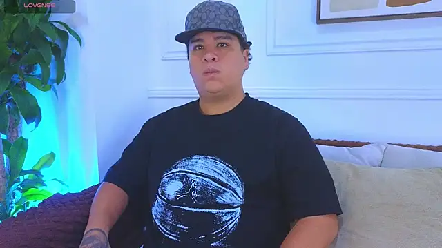 Snapshot of Naim_Bennetsex chatting on July 16, 2026, 5:54 pm Naim Bennetsex online show from July 16, 2026, 5:54 pm