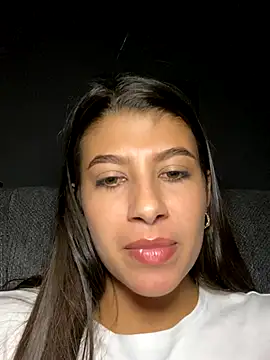 Lenapink19 online show from October 10, 2025, 4:13 am