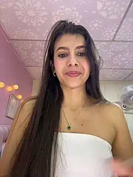 Lenapink19 online show from December 2, 2025, 12:55 am