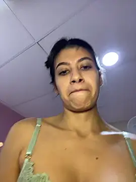 Snapshot of Lenapink19 chatting on July 5, 2026, 8:48 pm Lenapink19 online show from July 5, 2026, 8:48 pm