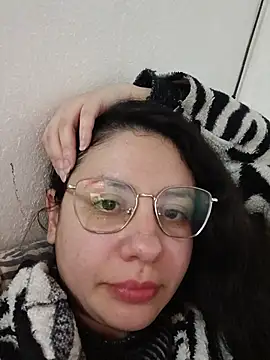 Snapshot of marmary84 chatting on July 12, 2026, 4:24 am marmary84 online show from July 12, 2026, 4:24 am