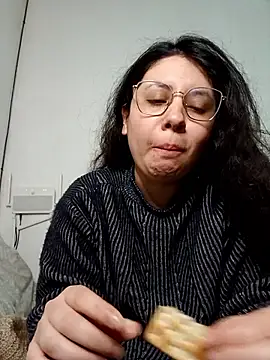 Snapshot of marmary84 chatting on June 19, 2026, 6:14 pm marmary84 online show from June 19, 2026, 6:14 pm