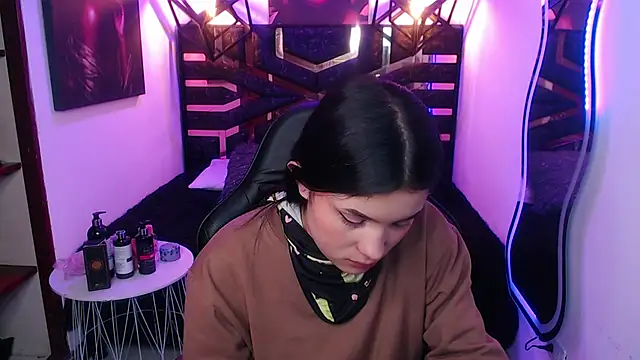 Snapshot of Natalie_loffreda chatting on May 9, 2026, 8:01 pm Natalie loffreda online show from May 9, 2026, 8:01 pm