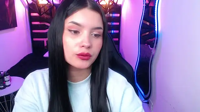 Snapshot of Natalie_loffreda chatting on May 14, 2026, 12:02 pm Natalie loffreda online show from May 14, 2026, 12:02 pm