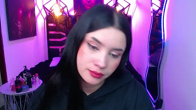 Snapshot of Natalie_loffreda chatting on May 29, 2026, 12:00 pm Natalie loffreda online show from May 29, 2026, 12:00 pm