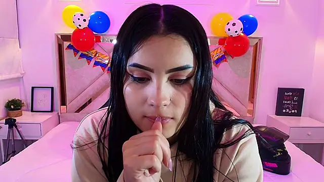 Snapshot of Natalie_loffreda chatting on July 10, 2026, 8:09 pm Natalie loffreda online show from July 10, 2026, 8:09 pm