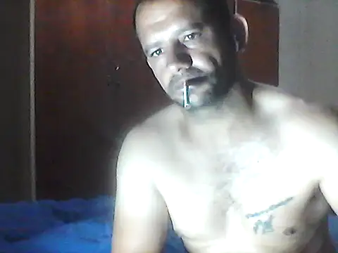 Lekewarmele online show from December 22, 2025, 11:38 pm