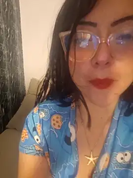 isa  crazy   online show from February 18, 2026, 8:22 am