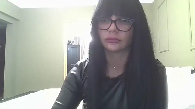 Snapshot of Ella_sweety00 chatting on June 10, 2026, 6:42 pm Ella sweety00 online show from June 10, 2026, 6:42 pm