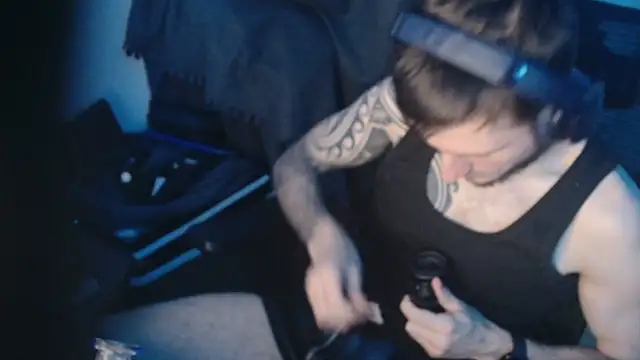 Snapshot of th1_ chatting on February 21, 2026, 1:29 am th1 online show from February 21, 2026, 1:29 am