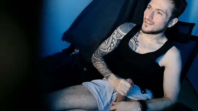 Snapshot of th1_ chatting on February 17, 2026, 5:54 pm th1 online show from February 17, 2026, 5:54 pm