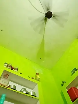 Hot-piuy online show from September 18, 2025, 1:08 am