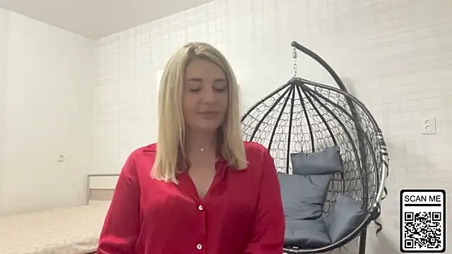 Snapshot of Blondie_xoxoxo chatting on June 17, 2026, 8:52 pm Blondie xoxoxo online show from June 17, 2026, 8:52 pm