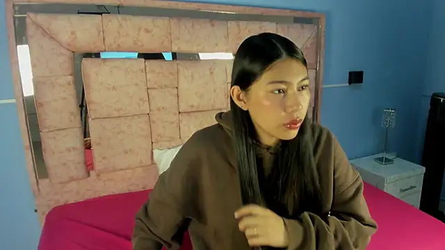 Snapshot of LICKY_LOV chatting on October 16, 2025, 3:15 am LICKY LOV online show from October 16, 2025, 3:15 am