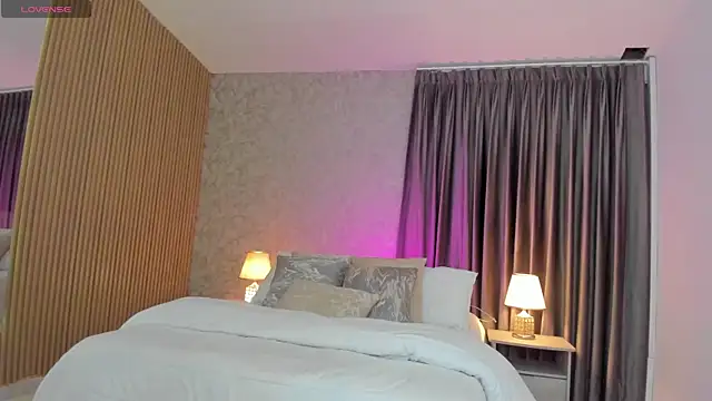 Snapshot of sharick_noir chatting on December 16, 2025, 3:11 am sharick noir online show from December 16, 2025, 3:11 am