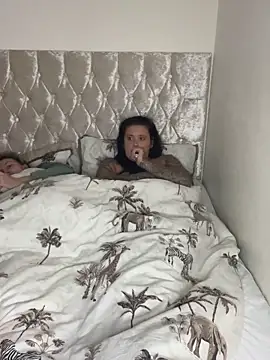 Snapshot of Charsworld chatting on November 2, 2025, 9:09 pm Charsworld online show from November 2, 2025, 9:09 pm