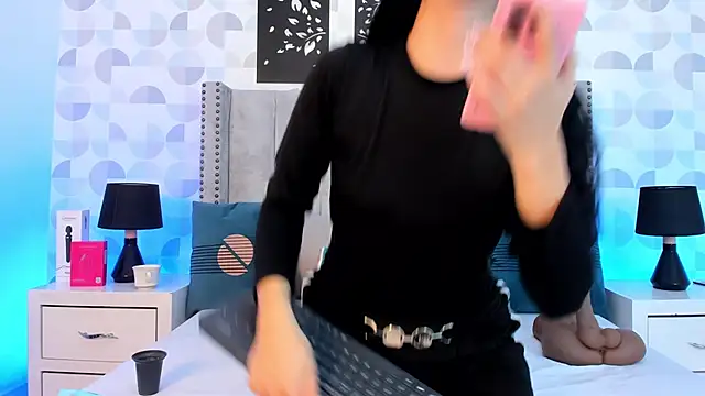 natasha moreno online show from February 19, 2026, 12:35 pm