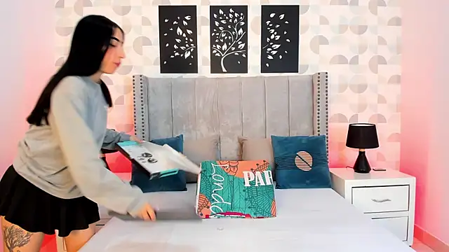 natasha moreno online show from February 10, 2026, 12:15 pm