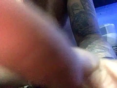 Snapshot of carloroju69 chatting on October 27, 2025, 10:16 am carloroju69 online show from October 27, 2025, 10:16 am