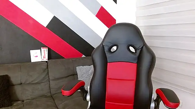 Snapshot of NatiHoran chatting on October 30, 2025, 11:56 pm NatiHoran online show from October 30, 2025, 11:56 pm