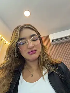 jenn fit online show from April 24, 2026, 1:40 am