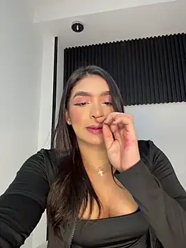 Snapshot of jenn_fit chatting on March 5, 2026, 5:15 am jenn fit online show from March 5, 2026, 5:15 am